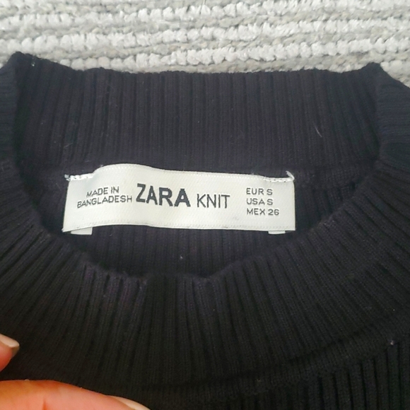 Zara Heart Shaped Sweater Top - Picture 3 of 3